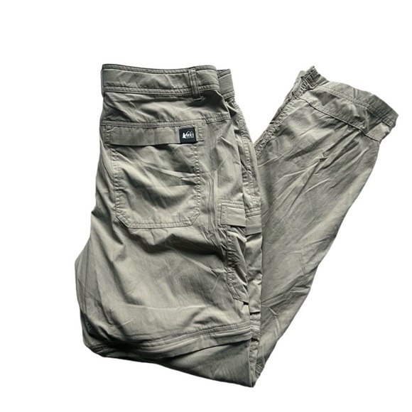 REI Convertible Roll Up Hiking Lightweight Pants Outdoors
Women's 12 - Picture 15 of 15